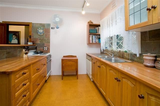 523 Old Cleveland Road, CAMP HILL QLD 4152, Camp Hill - Thumbnail 5