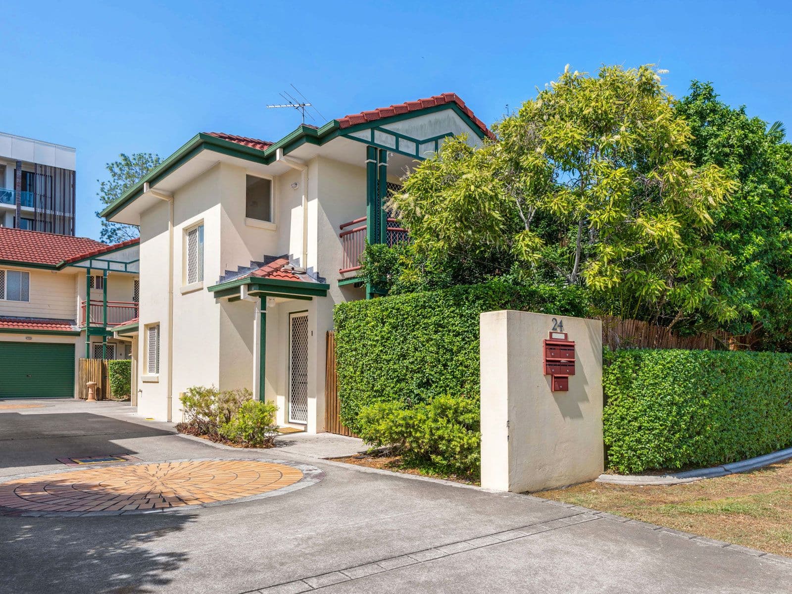 24 Coyne Street, Sherwood QLD 4075, Sherwood - Thumbnail 2