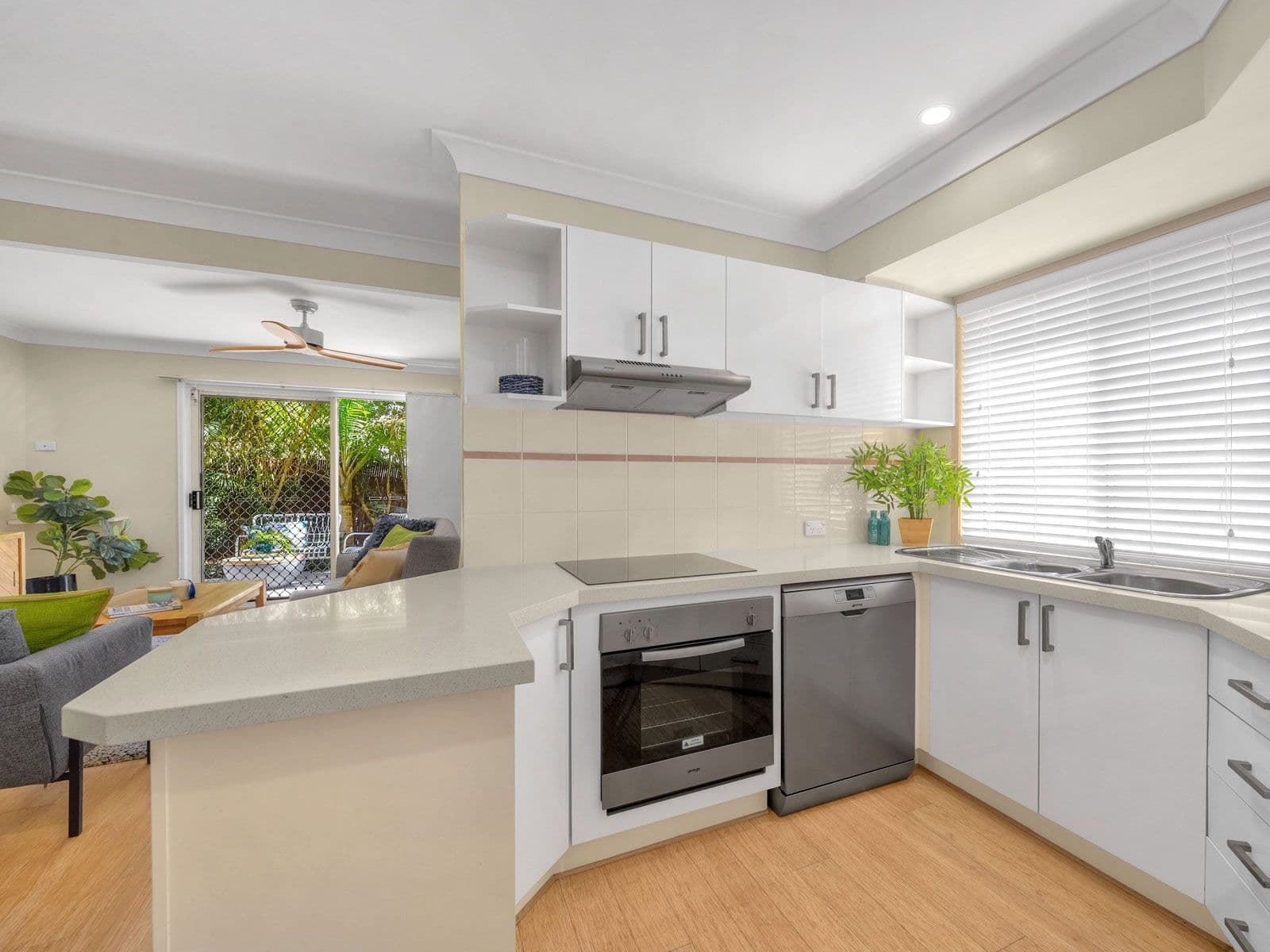 24 Coyne Street, Sherwood QLD 4075, Sherwood - Thumbnail 7