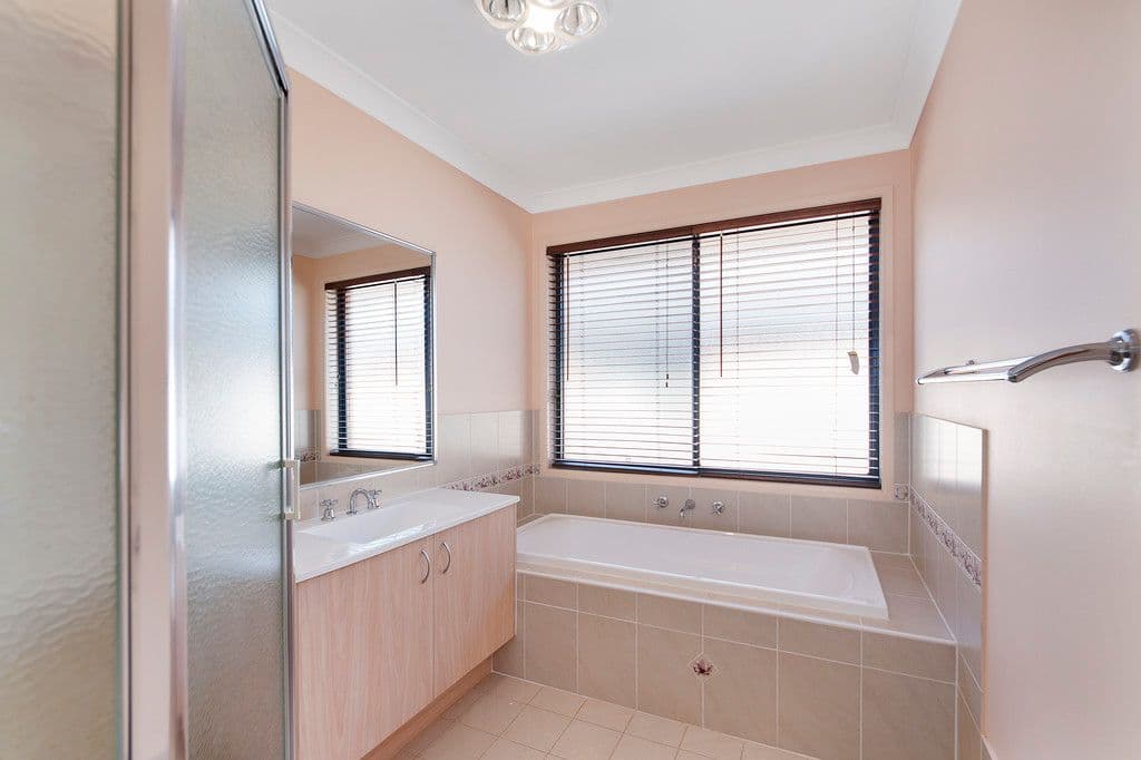 232 North Liverpool Road, GREEN VALLEY NSW 2168, Green Valley - Thumbnail 6