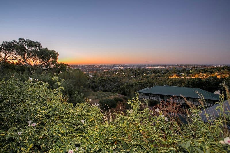 33 Persimmon Place, KALAMUNDA WA 6076, Kalamunda - Thumbnail 2