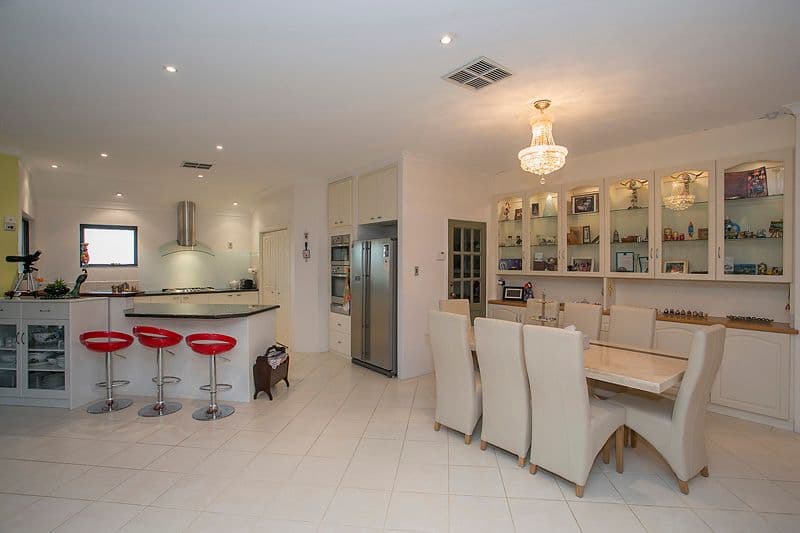 33 Persimmon Place, KALAMUNDA WA 6076, Kalamunda - Thumbnail 3