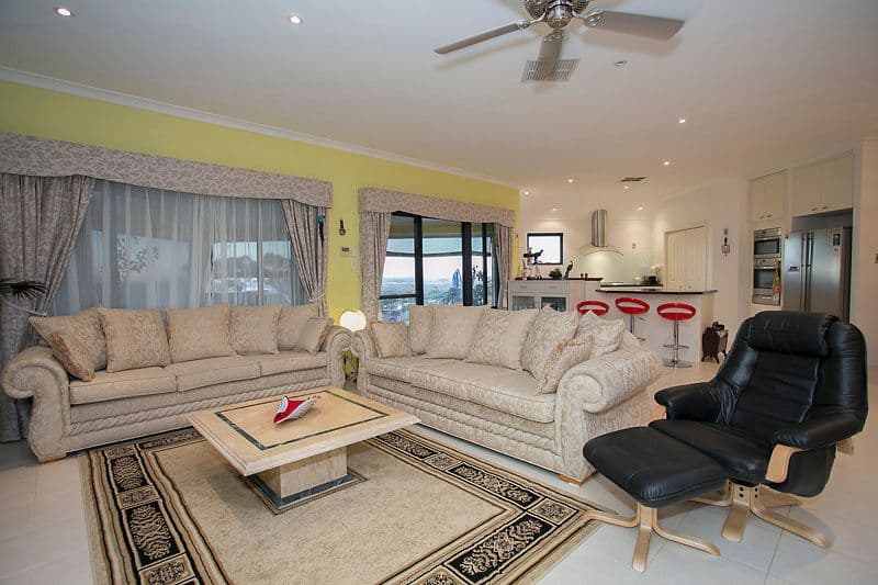 33 Persimmon Place, KALAMUNDA WA 6076, Kalamunda - Thumbnail 4