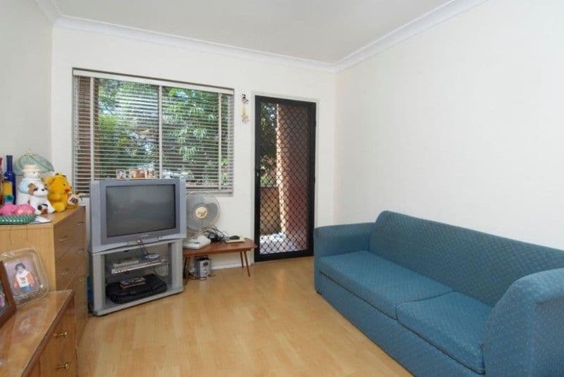 12 Wigram Street, HARRIS PARK NSW 2150, Harris Park - Thumbnail 4