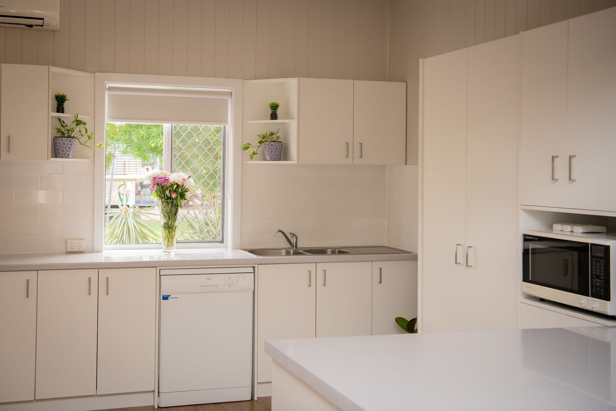 129 Miscamble Street, Roma QLD 4455, Roma - Thumbnail 2