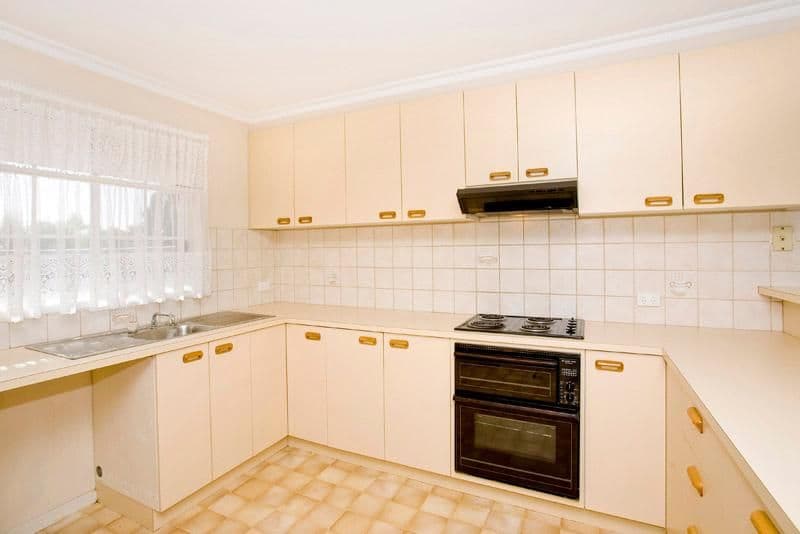 28 Cameron Crescent, LARA VIC 3212, Lara - Thumbnail 2