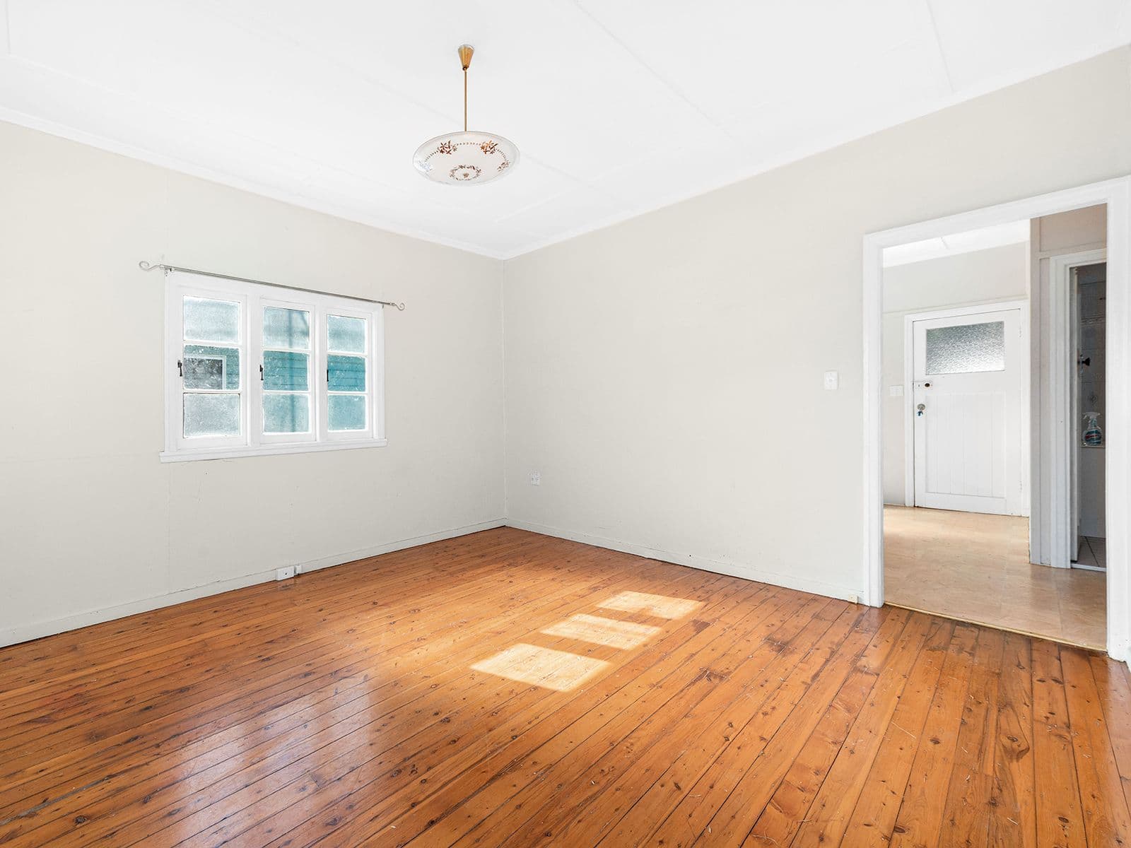 253 Earnshaw Road, Northgate QLD 4013, Northgate - Thumbnail 2
