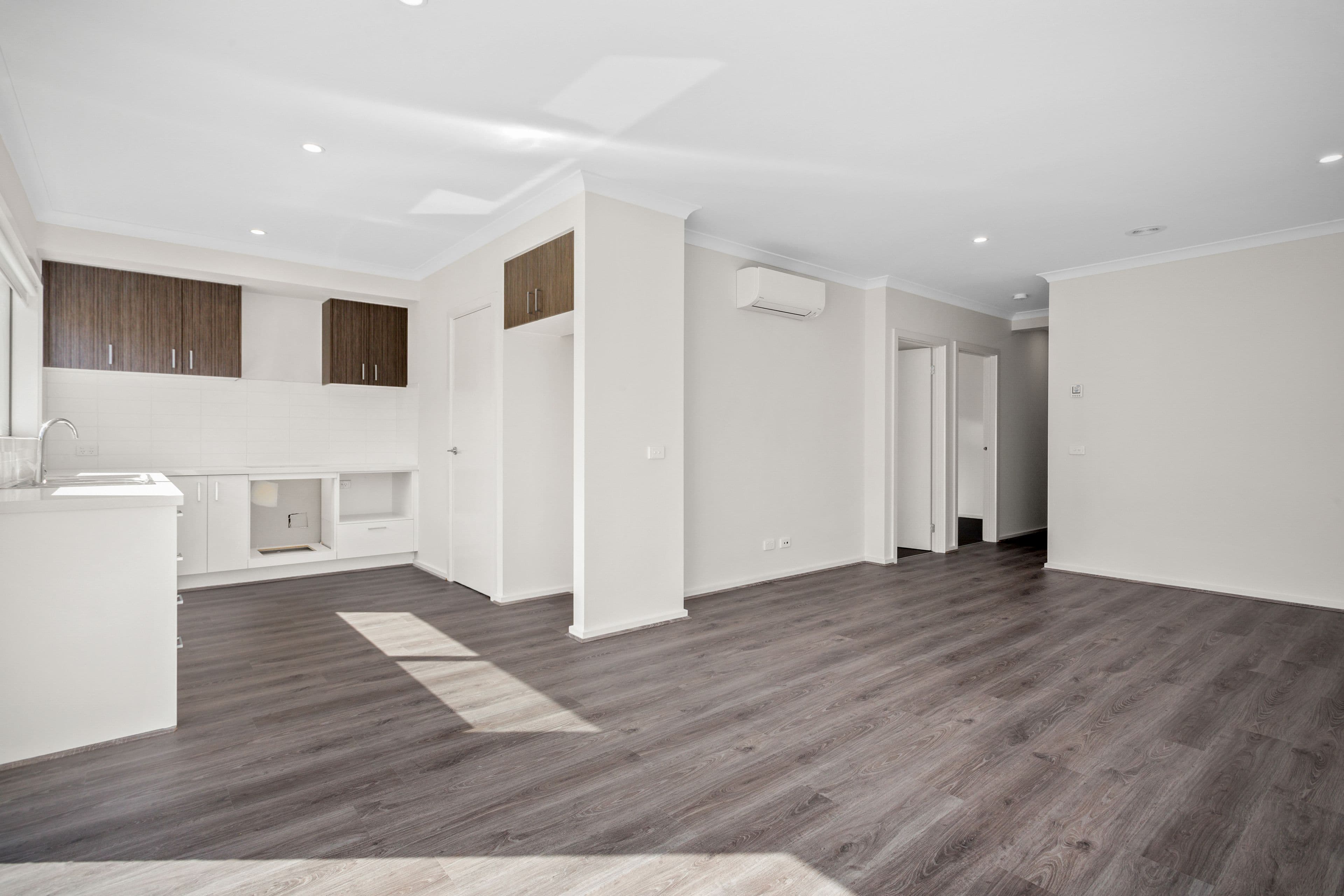 18 Hampstead Street, Pakenham VIC 3810, Pakenham - Thumbnail 4