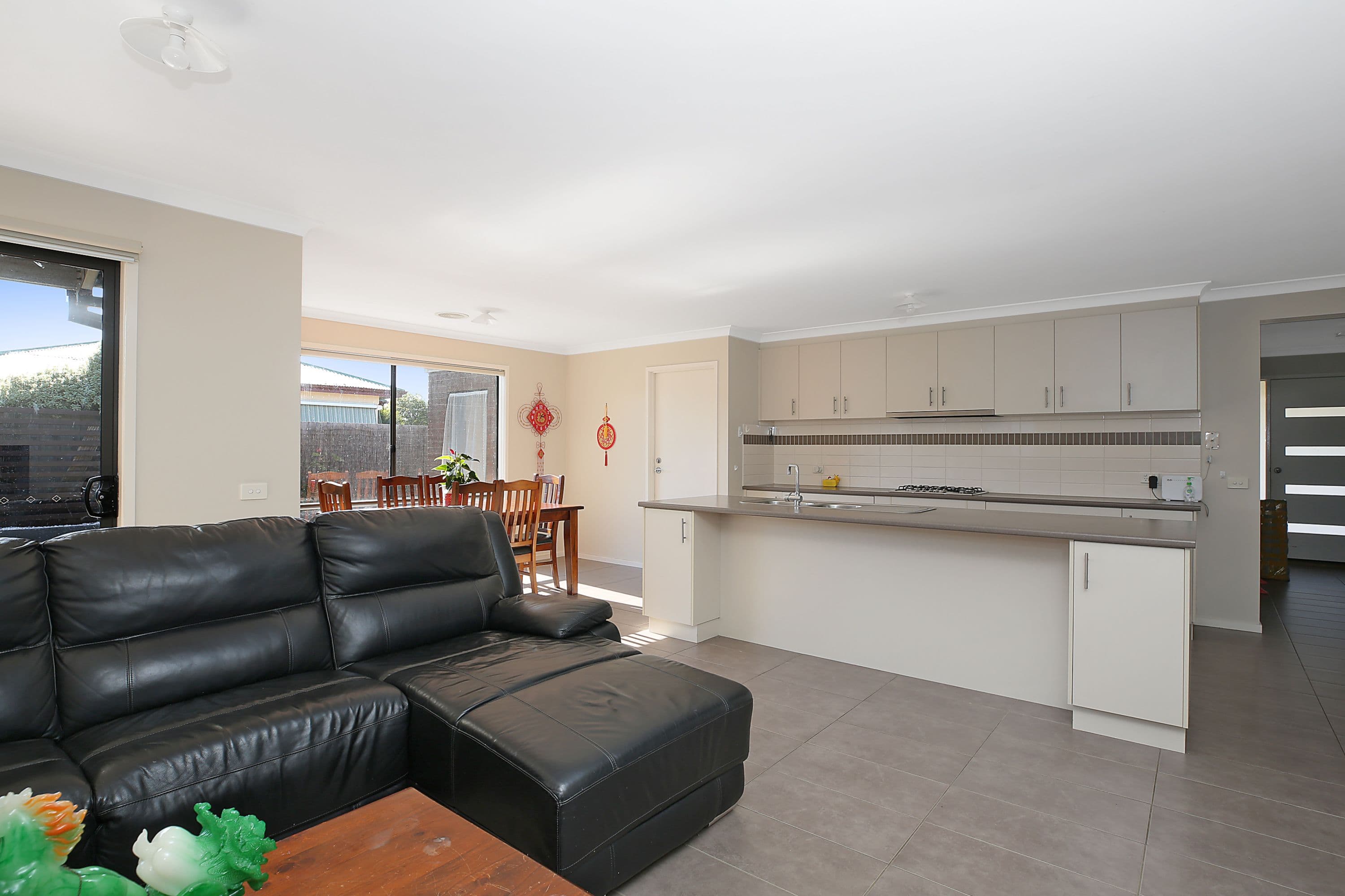 75 Polwarth Street South, Colac VIC 3250, Colac - Thumbnail 5
