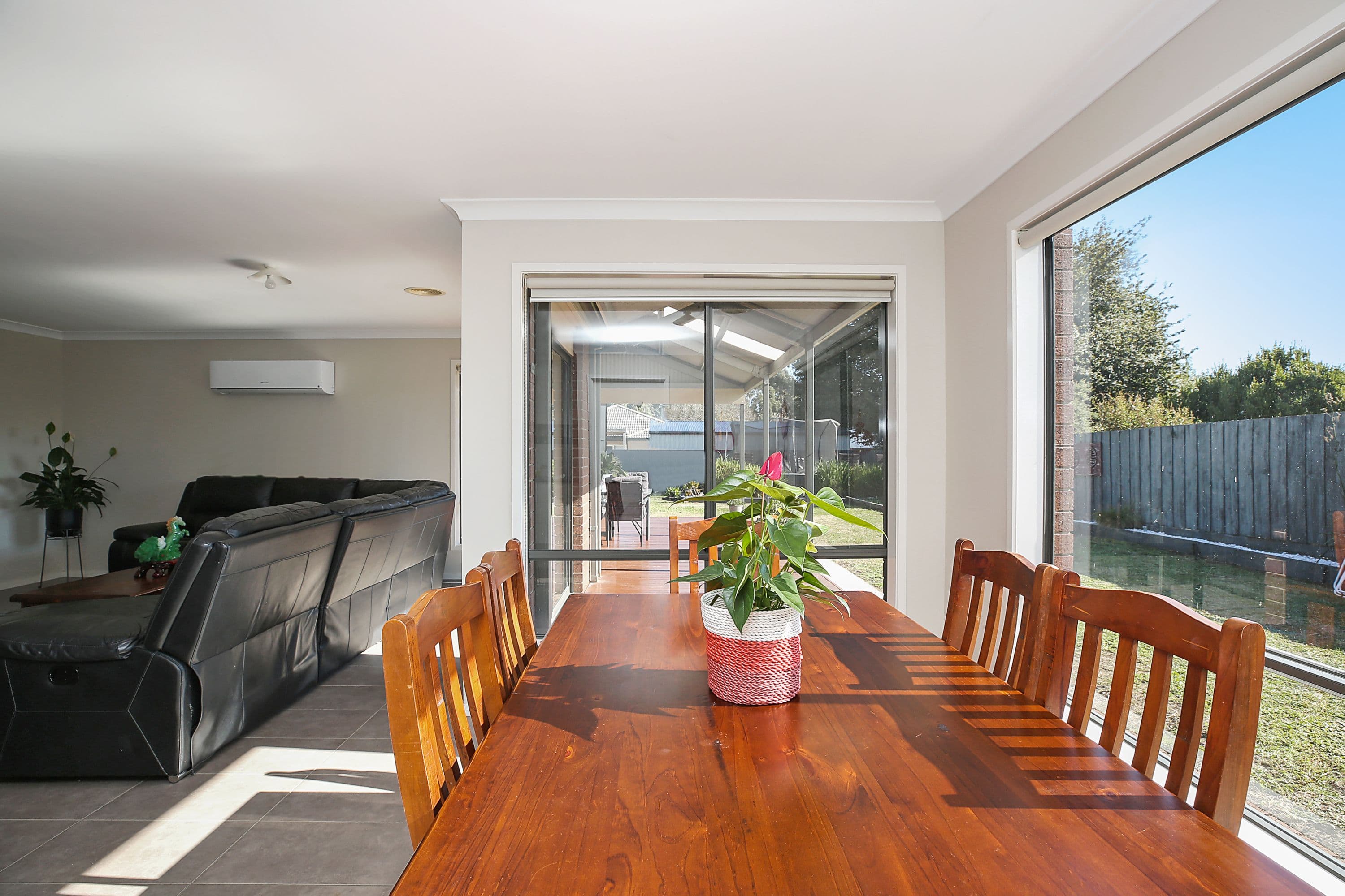 75 Polwarth Street South, Colac VIC 3250, Colac - Thumbnail 6