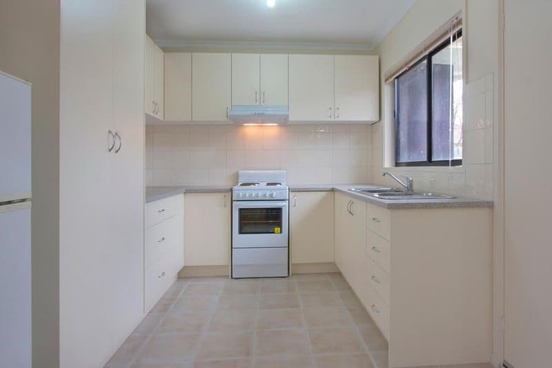 2 Sumersett Avenue, Oakleigh South VIC 3167, Oakleigh South - Thumbnail 3