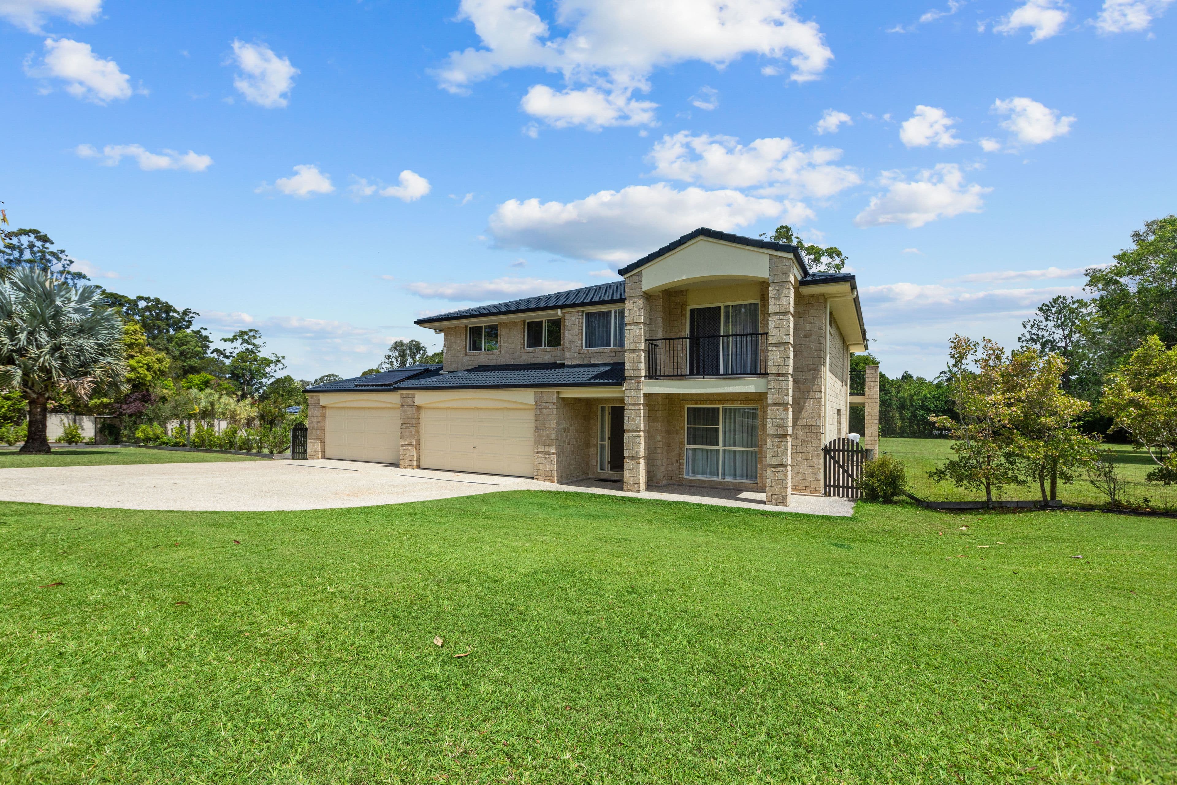32 Evergreen Drive, Glenview QLD 4553, Glenview - Thumbnail 3
