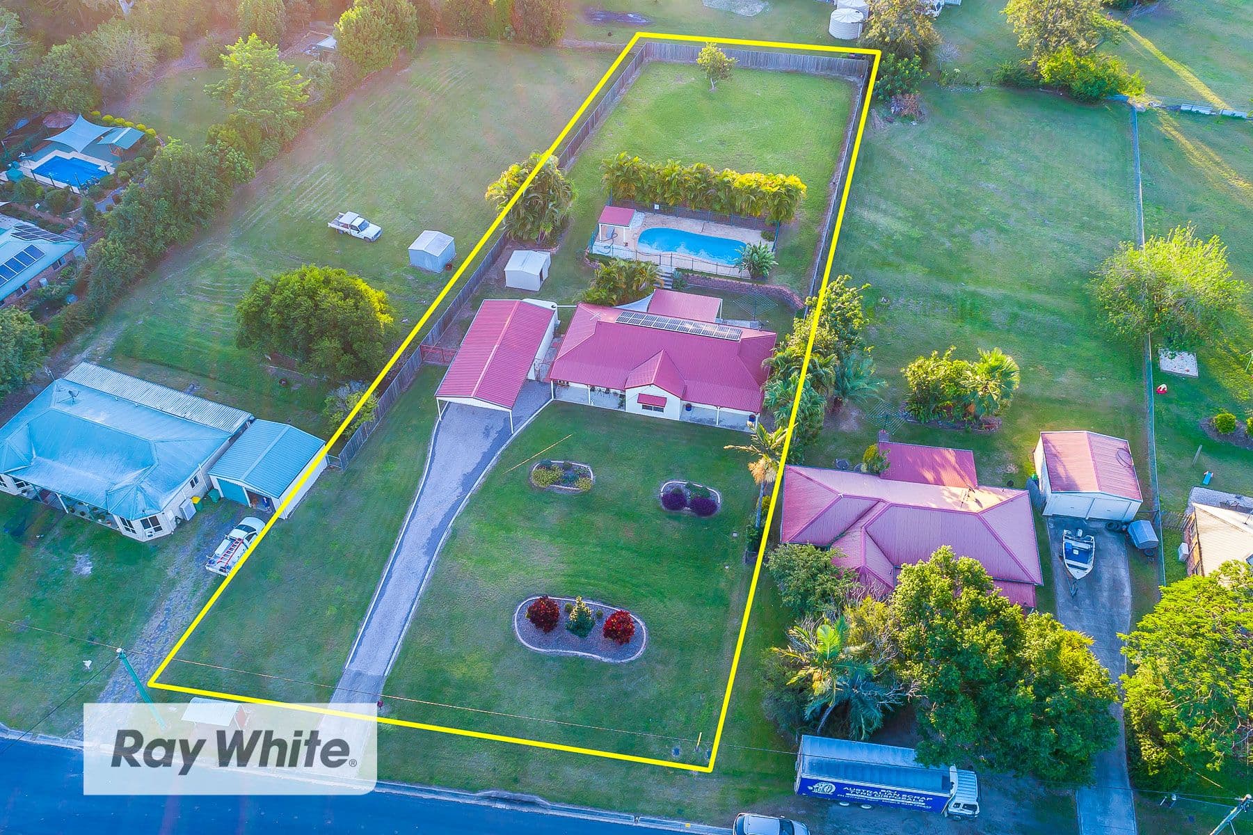 35 Parkview Road, Glass House Mountains QLD 4518, Glass House Mountains - Thumbnail 2