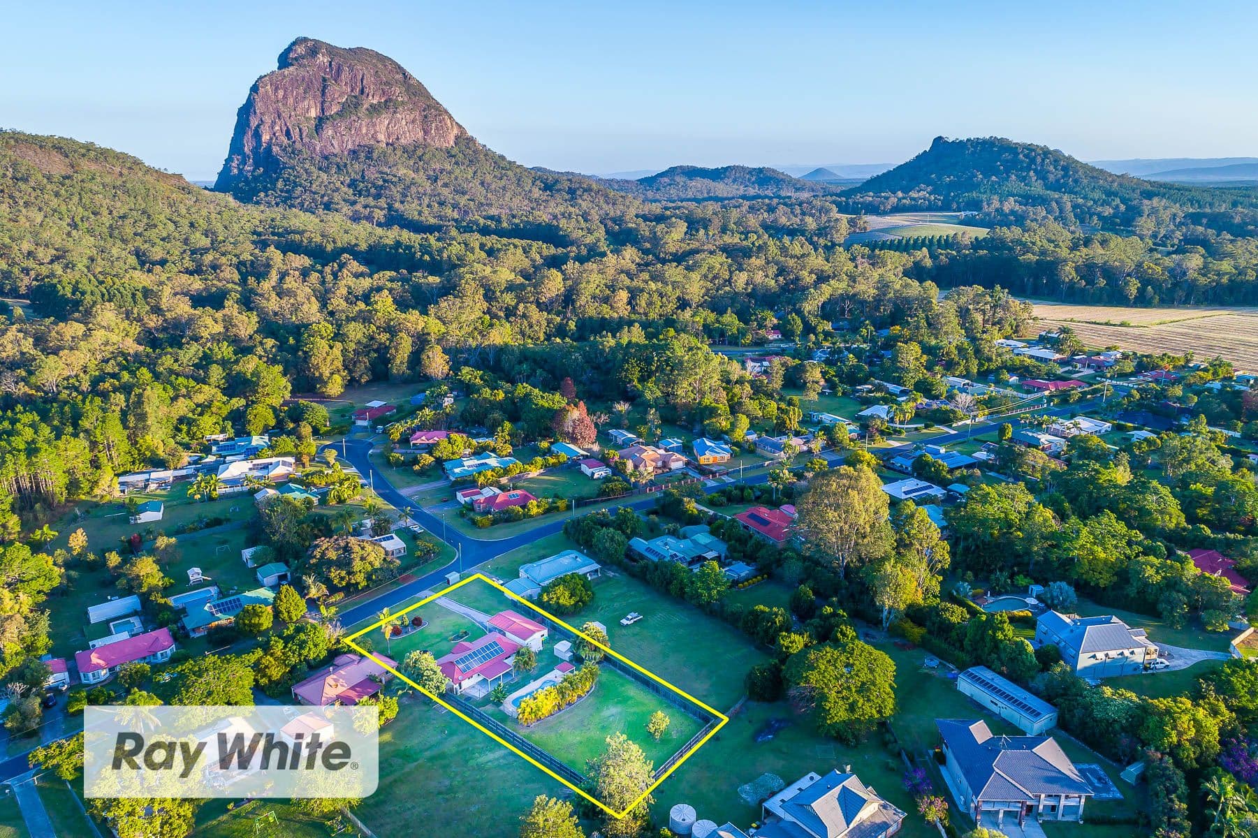 35 Parkview Road, Glass House Mountains QLD 4518, Glass House Mountains - Thumbnail 3