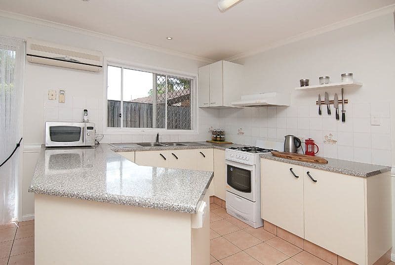 211 Chambers Flat Road, CRESTMEAD QLD 4132, Crestmead - Thumbnail 2
