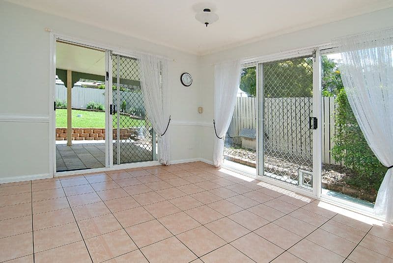 211 Chambers Flat Road, CRESTMEAD QLD 4132, Crestmead - Thumbnail 3