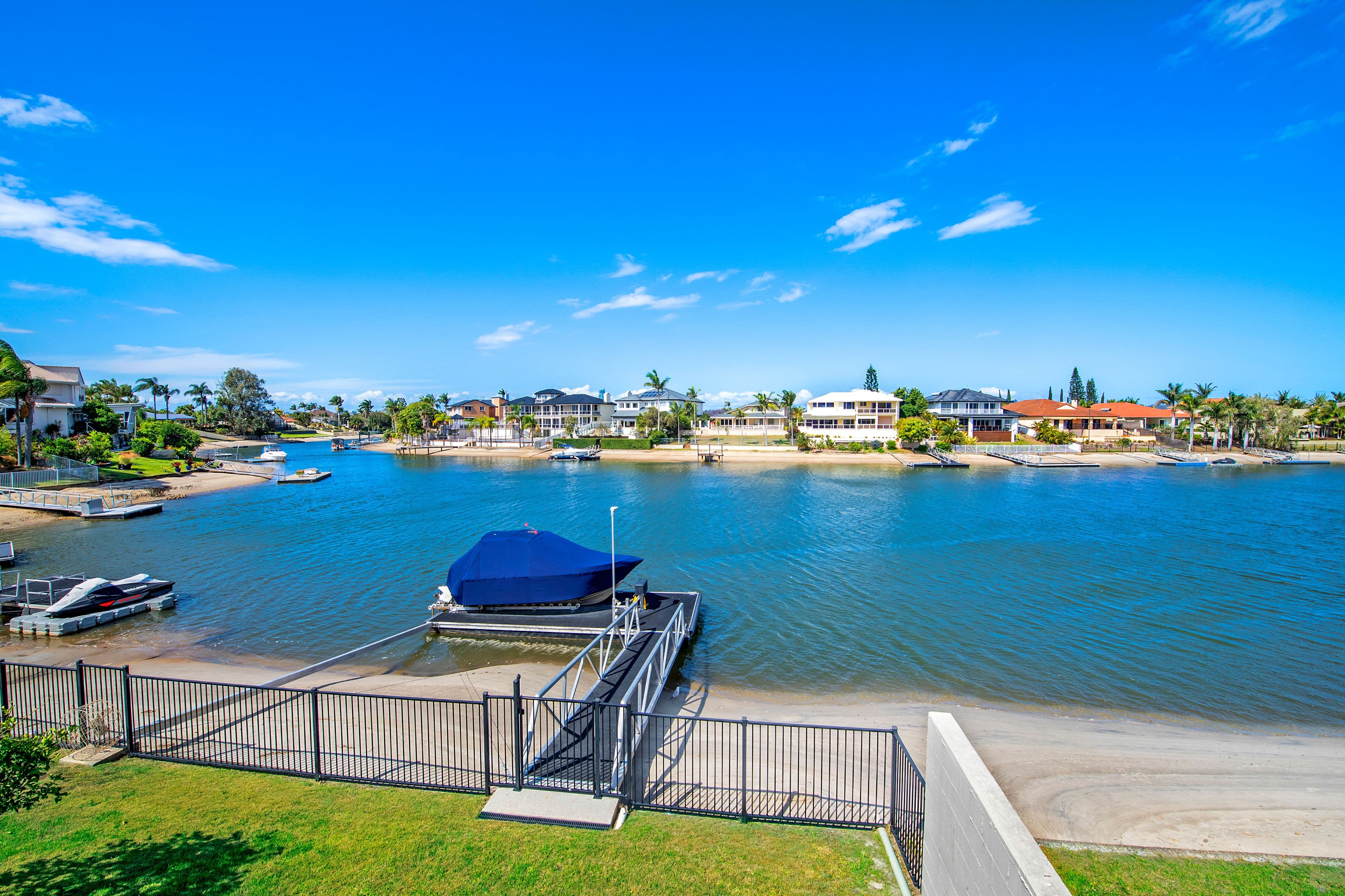 54 Edinburgh Road, Benowa Waters QLD 4217, Benowa - Thumbnail 3