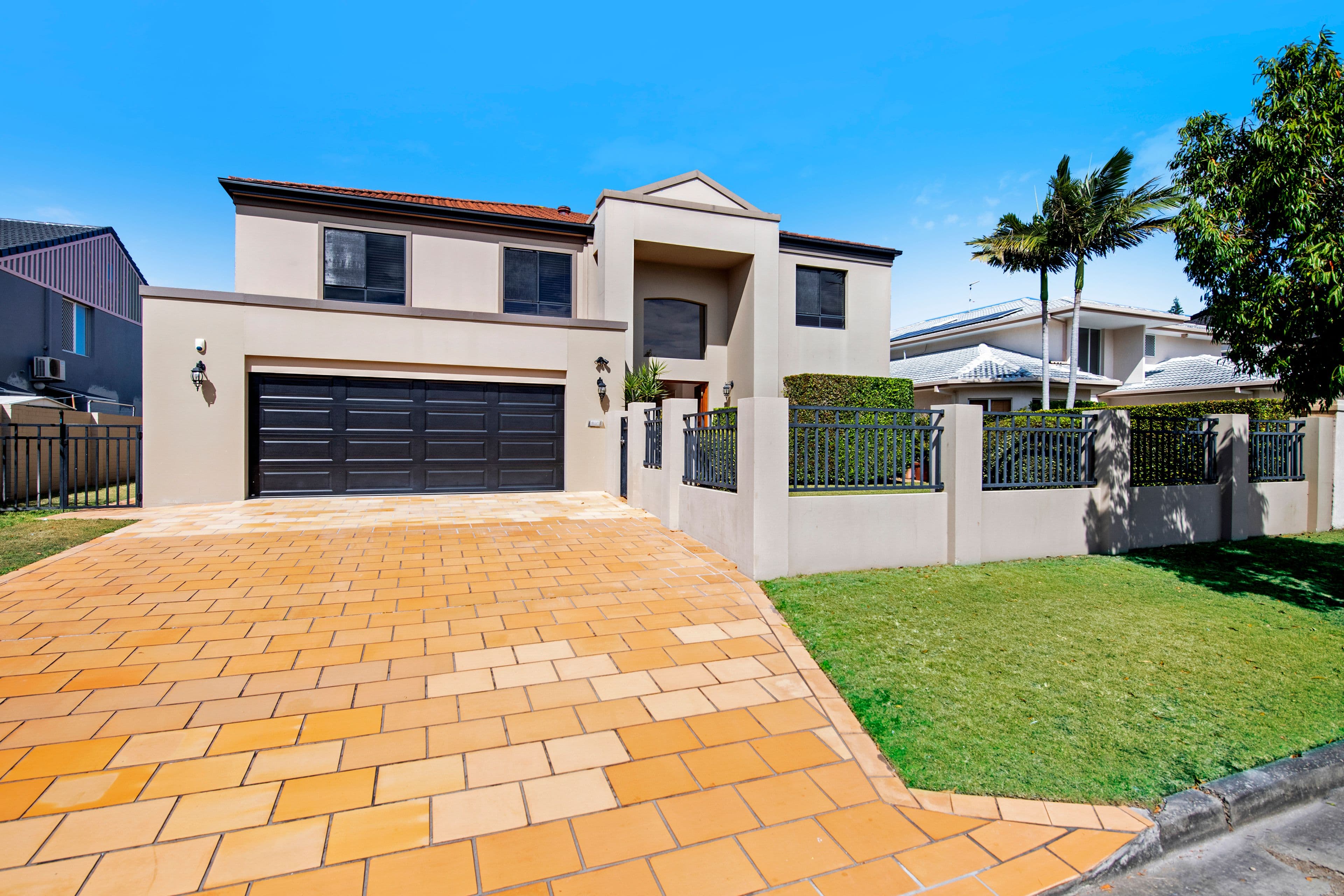 54 Edinburgh Road, Benowa Waters QLD 4217, Benowa - Thumbnail 4