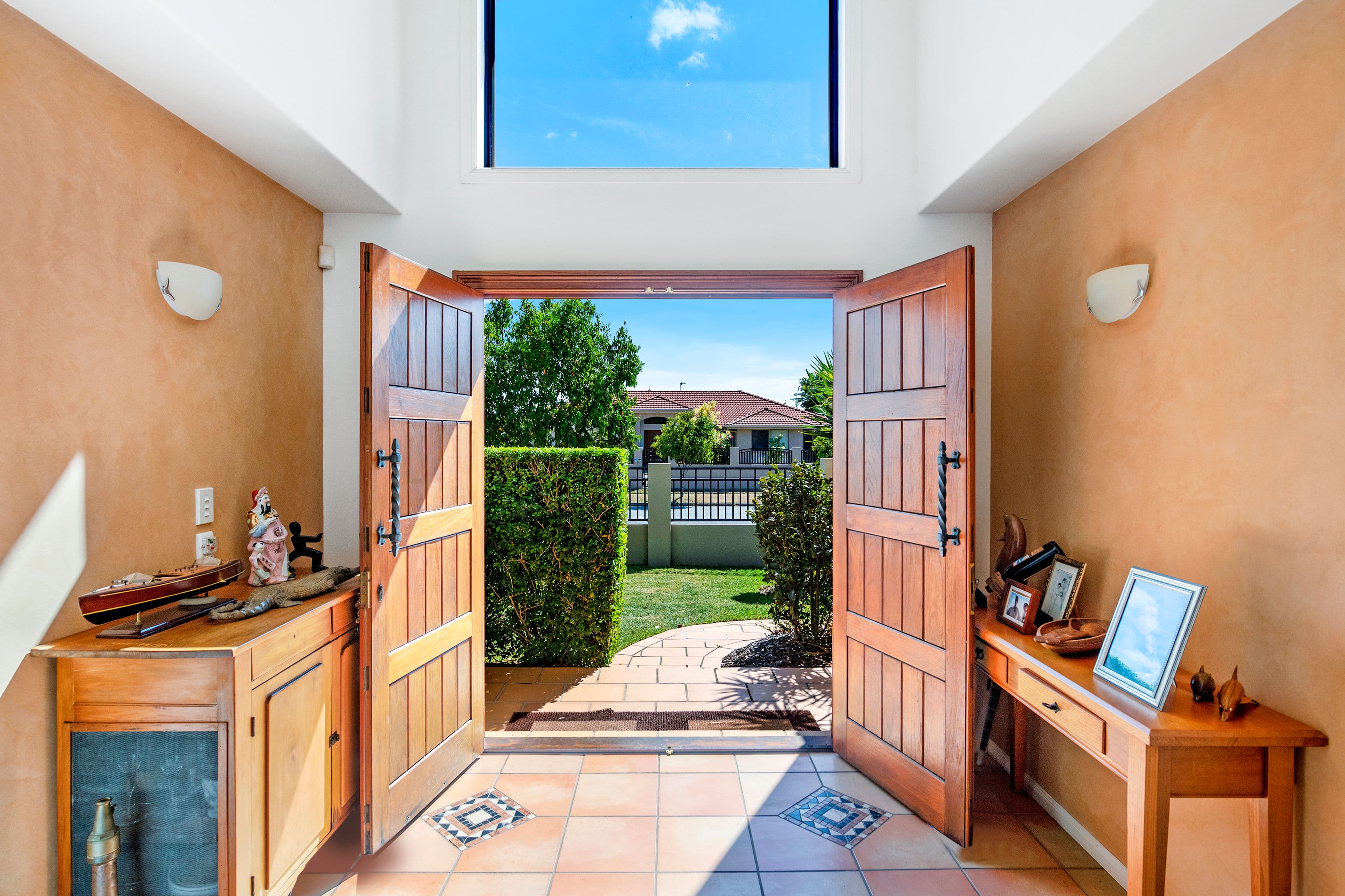 54 Edinburgh Road, Benowa Waters QLD 4217, Benowa - Thumbnail 6