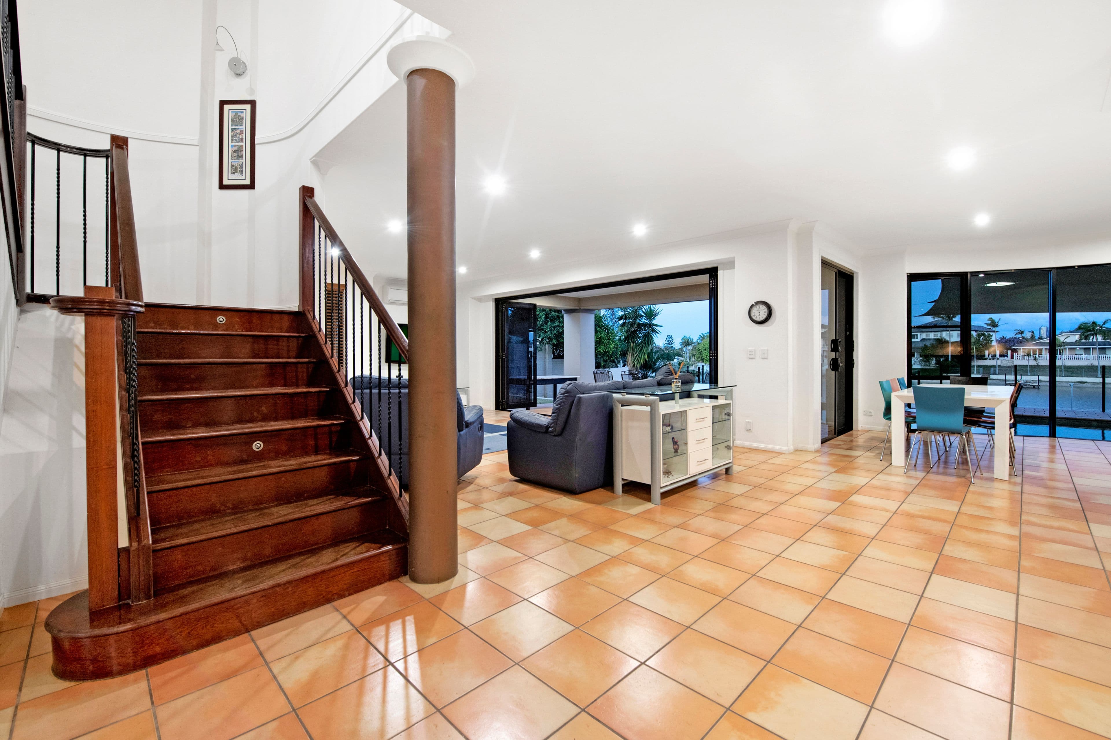 54 Edinburgh Road, Benowa Waters QLD 4217, Benowa - Thumbnail 7