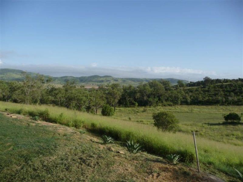 198 Batemans Road, FLAGSTONE CREEK QLD 4344, Flagstone Creek - Thumbnail 5