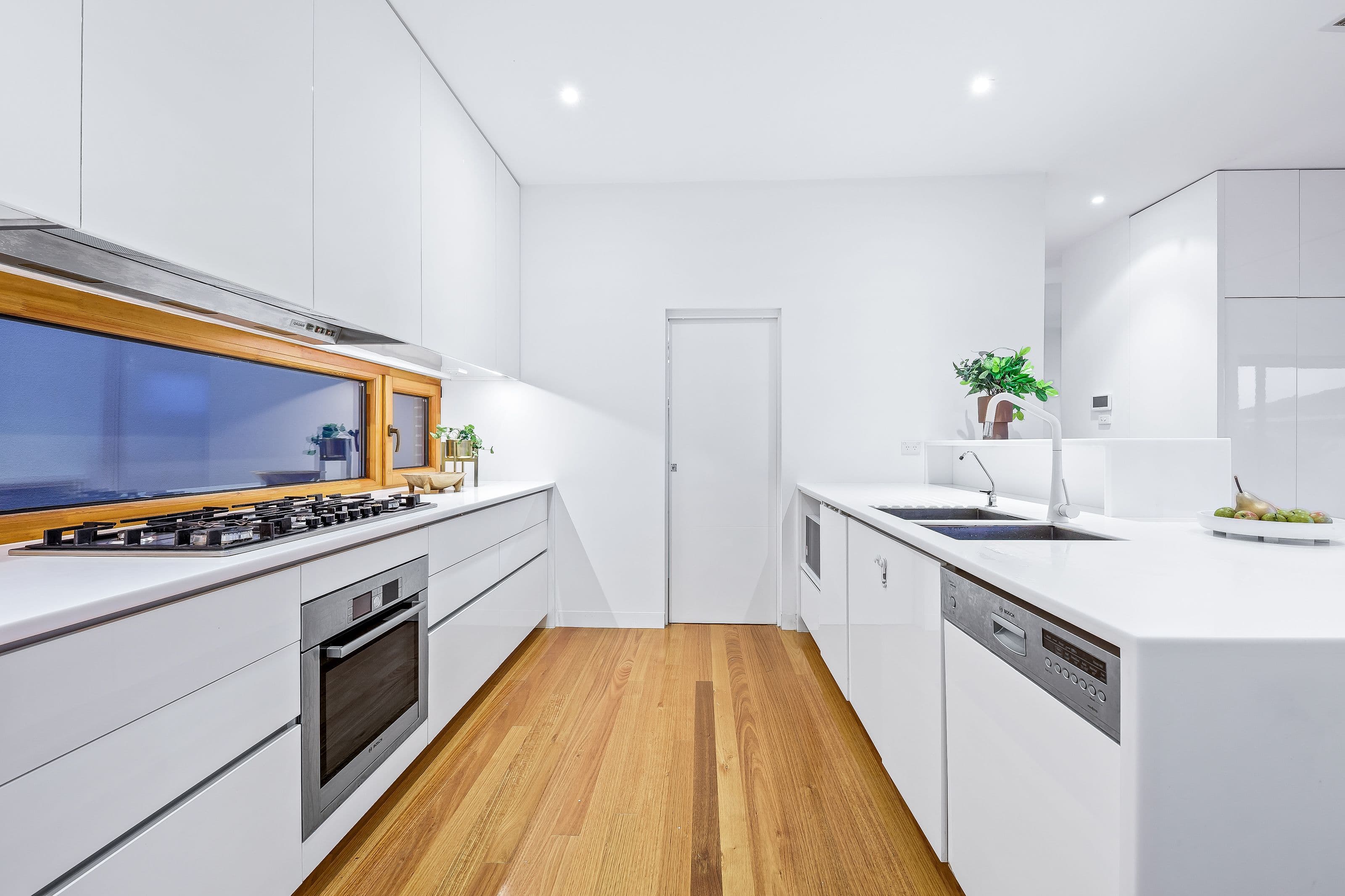 14 Meadowbank Avenue, Doncaster VIC 3108, Doncaster - Thumbnail 6