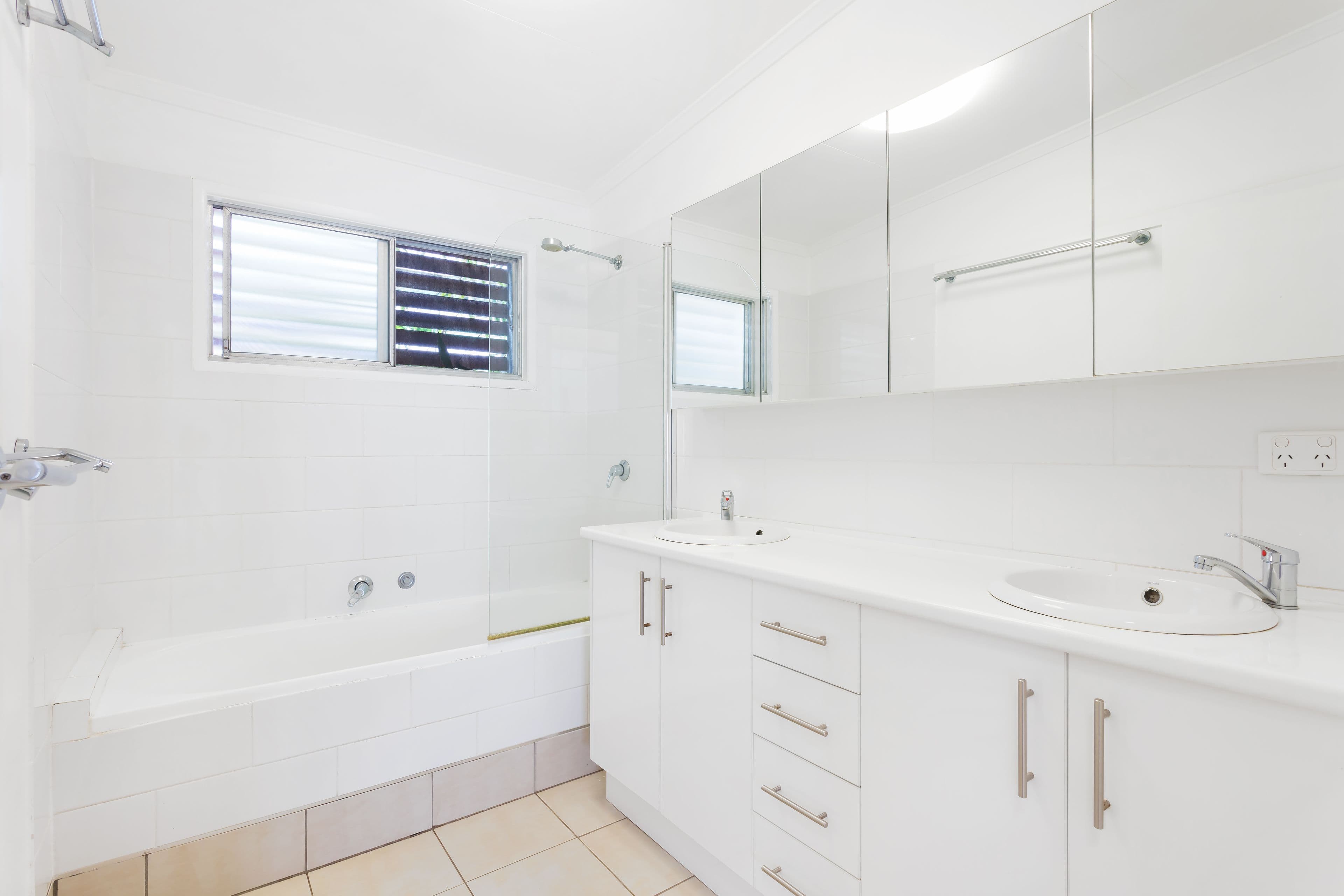 213 Graceville Avenue, Graceville QLD 4075, Graceville - Thumbnail 6