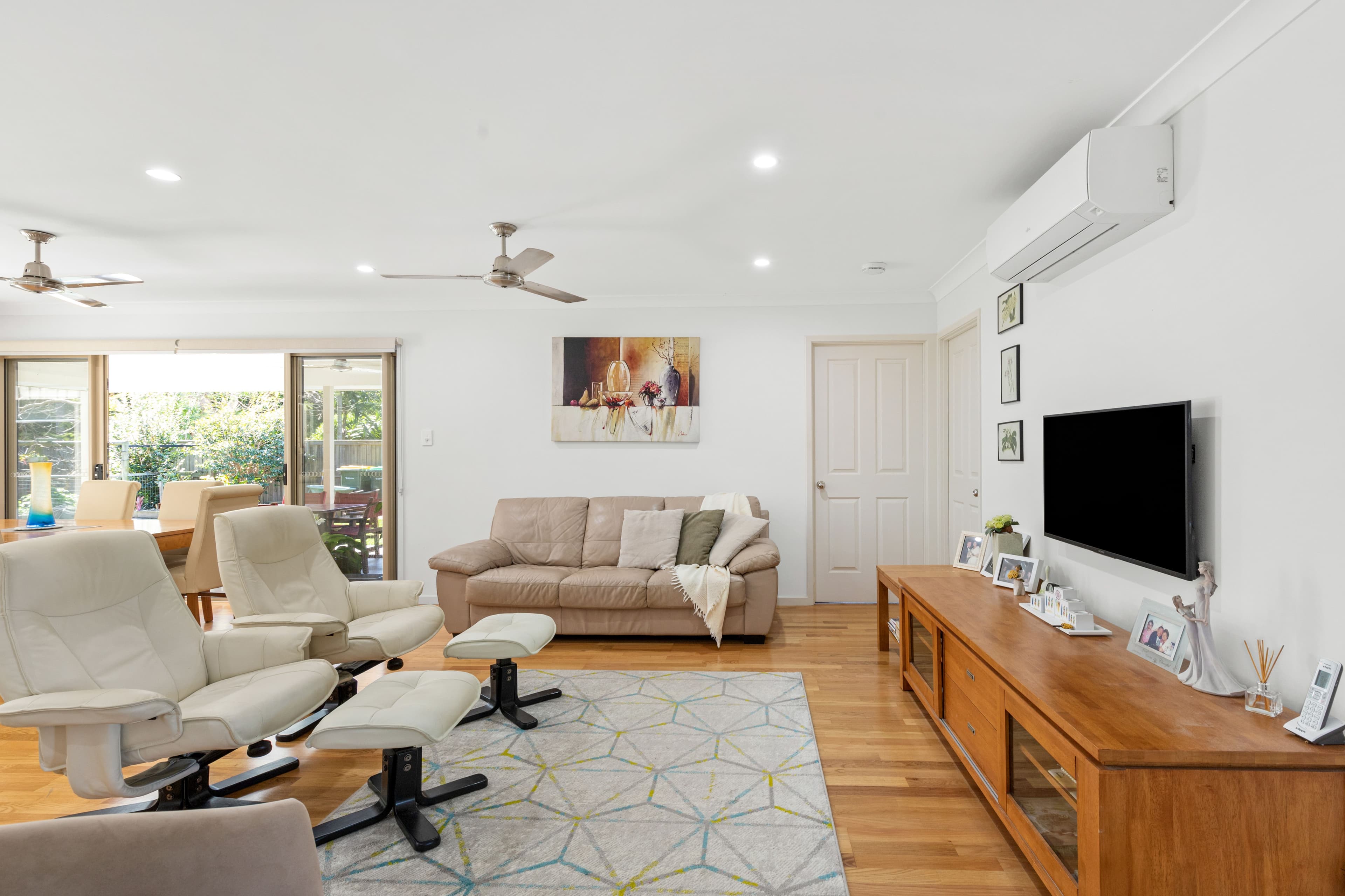 9 Palmerston Crescent, Beerwah QLD 4519, Beerwah - Thumbnail 3