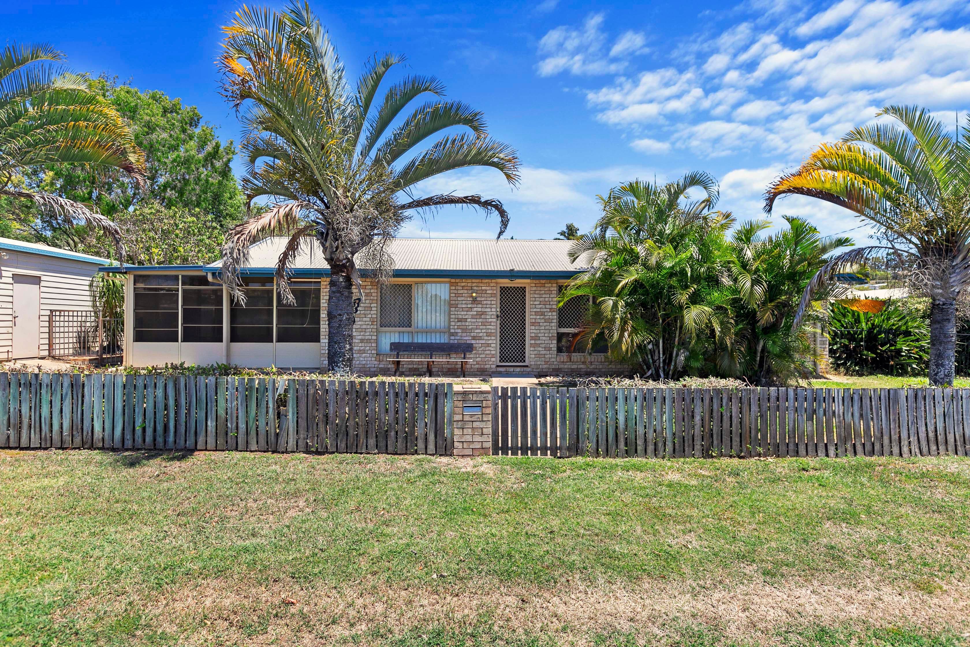 2 Crawford Drive, Dundowran QLD 4655, Dundowran - Thumbnail 2