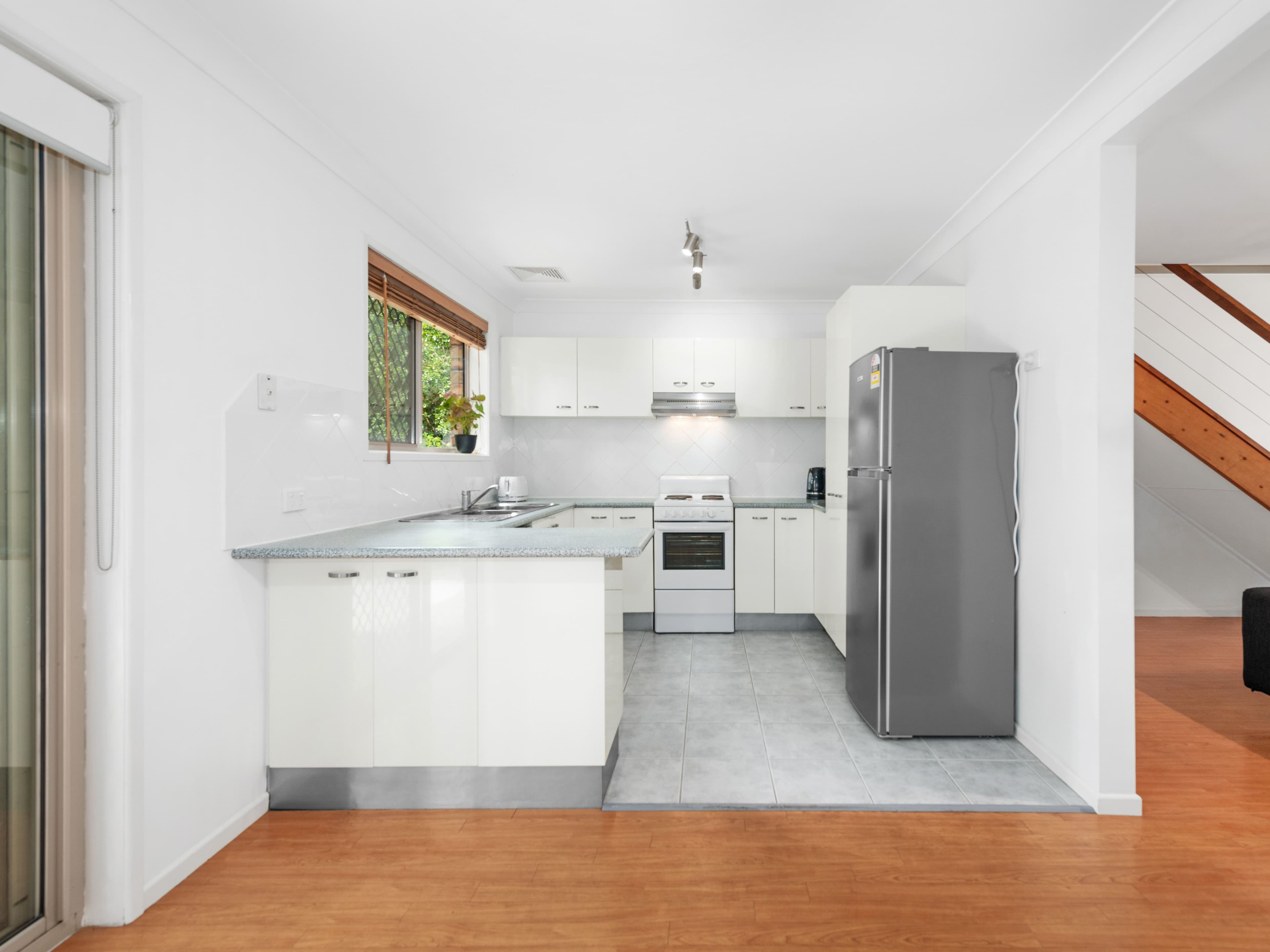 16 Elwell Street, Morningside QLD 4170, Morningside - Thumbnail 3
