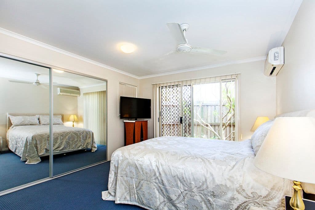  586 Manly Road, WAKERLEY QLD 4154, Wakerley - Thumbnail 4