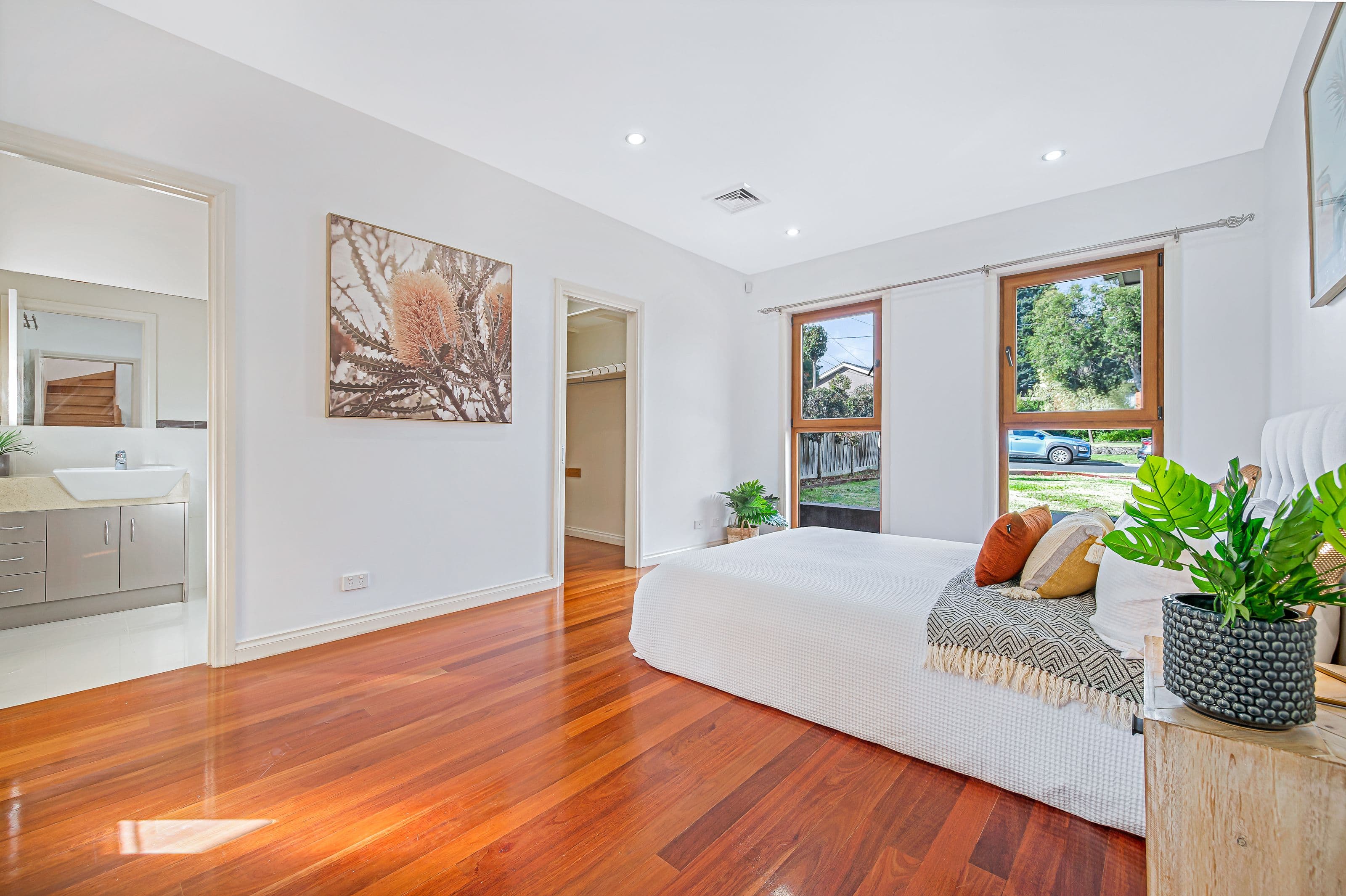 21 Dion Road, Glen Waverley VIC 3150, Glen Waverley - Thumbnail 4
