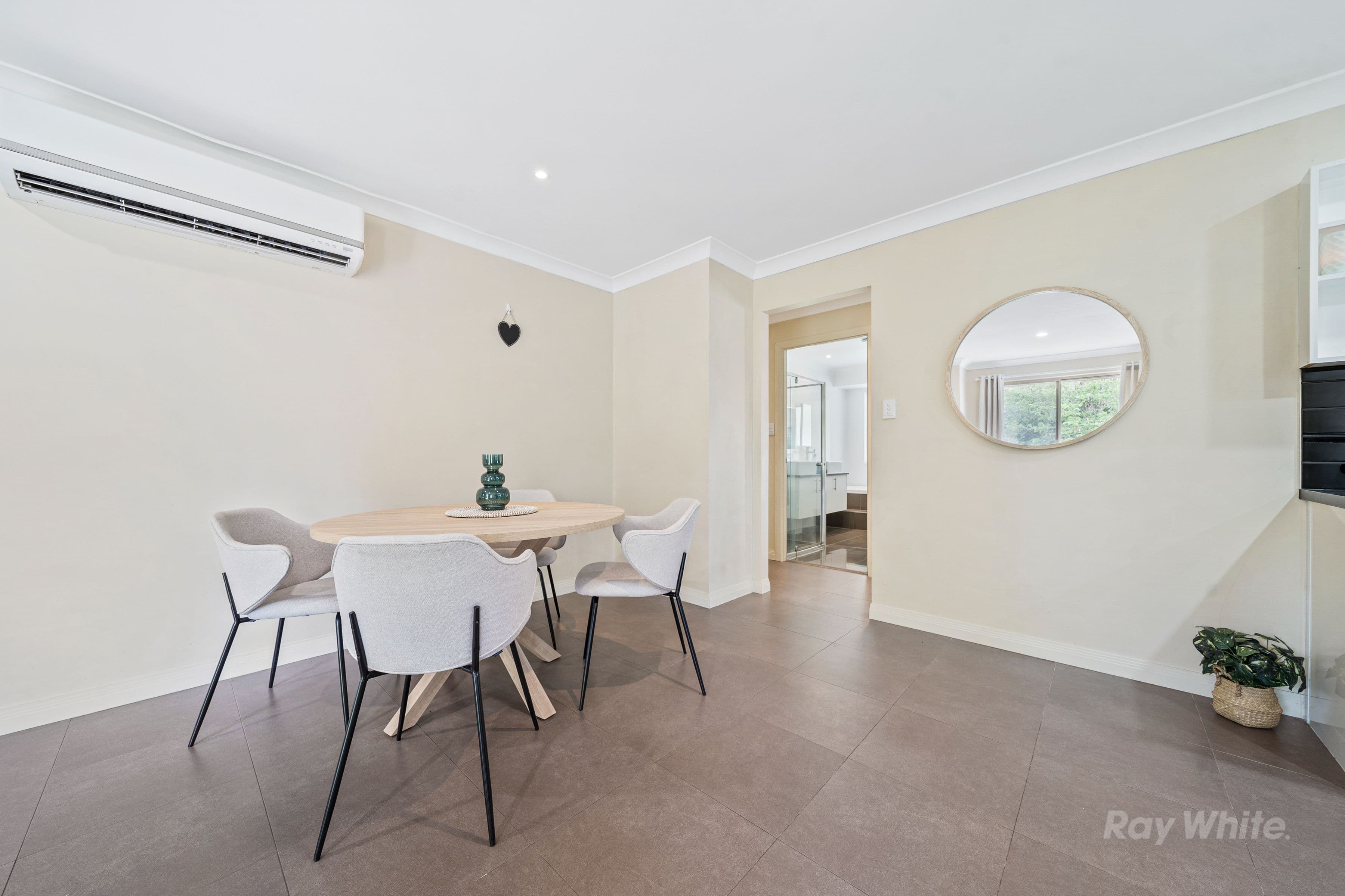 14 Rivervista Court, Eagleby QLD 4207, Eagleby - Thumbnail 5