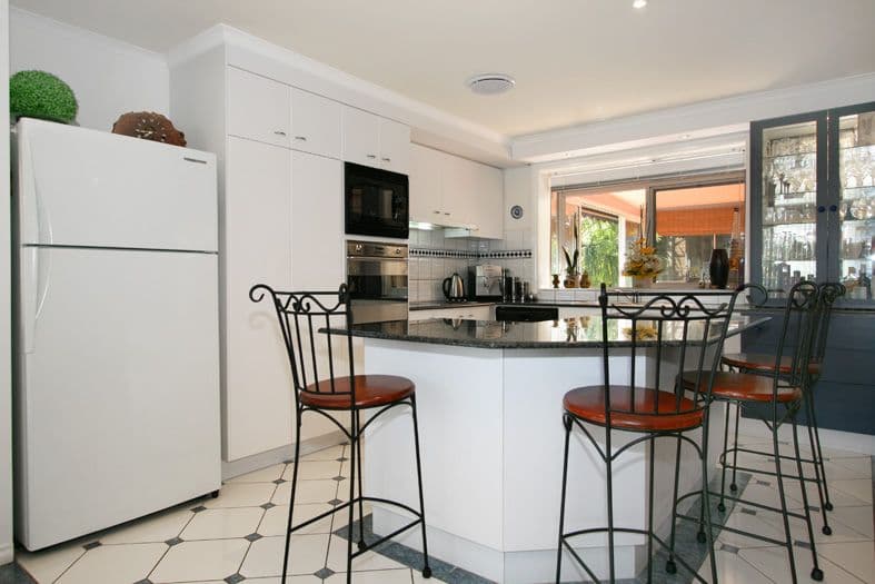 19 Delamere Drive, CHIRNSIDE PARK VIC 3116, Chirnside Park - Thumbnail 5