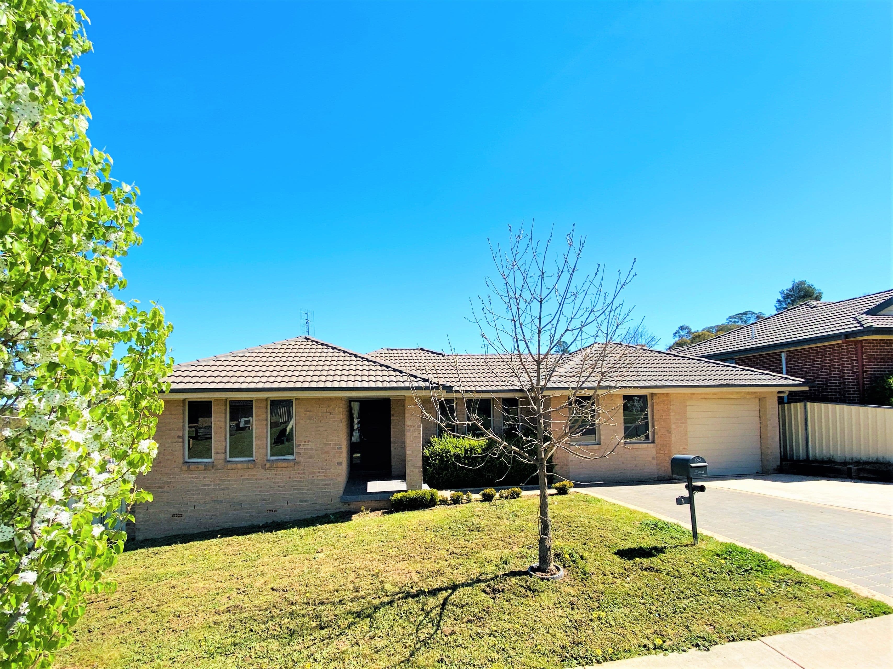 1 Hambrook Place, Young NSW 2594, Young - Image 1