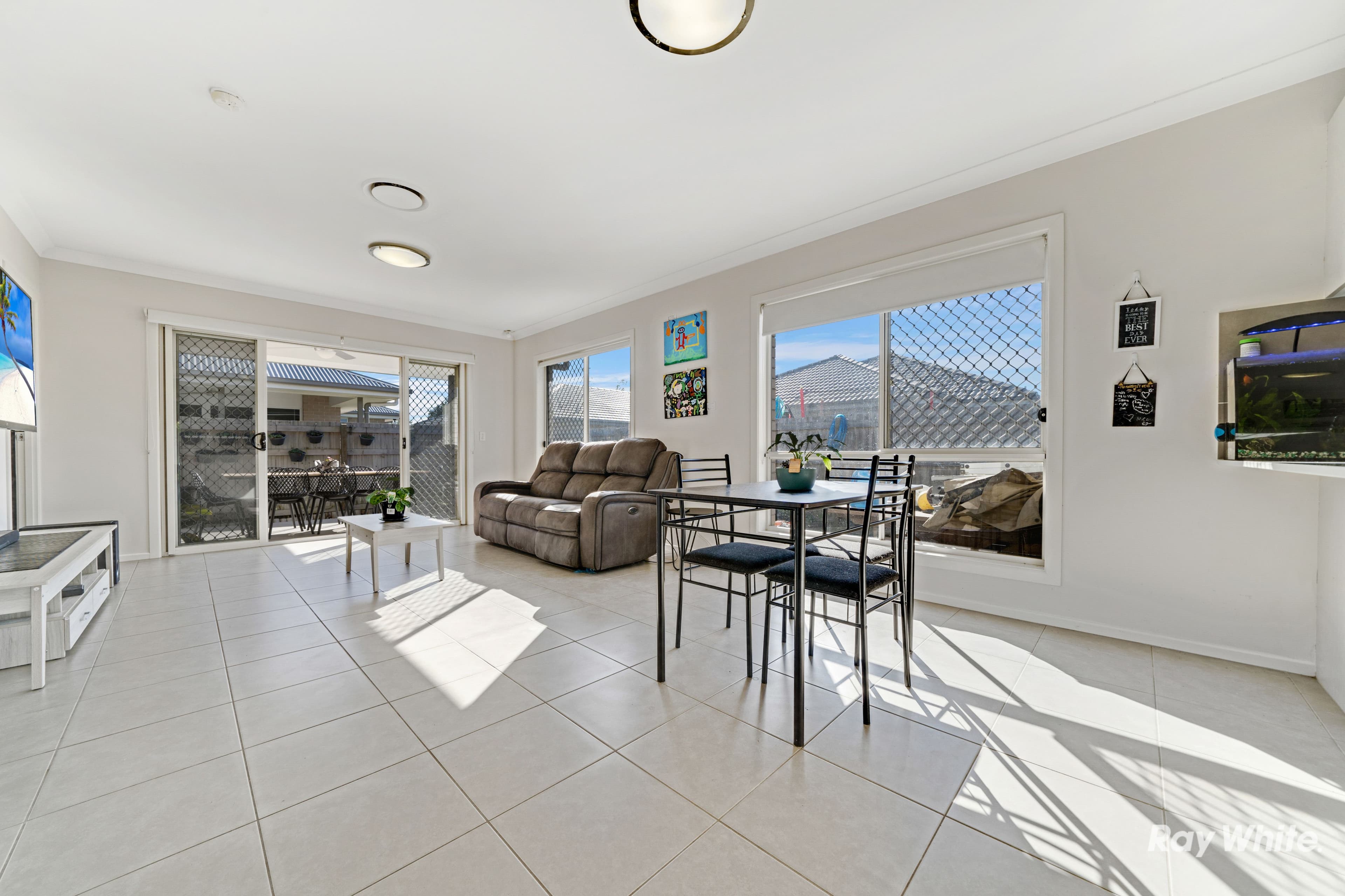 20 Coralina Crescent, Logan Reserve QLD 4133, Logan Reserve - Thumbnail 5