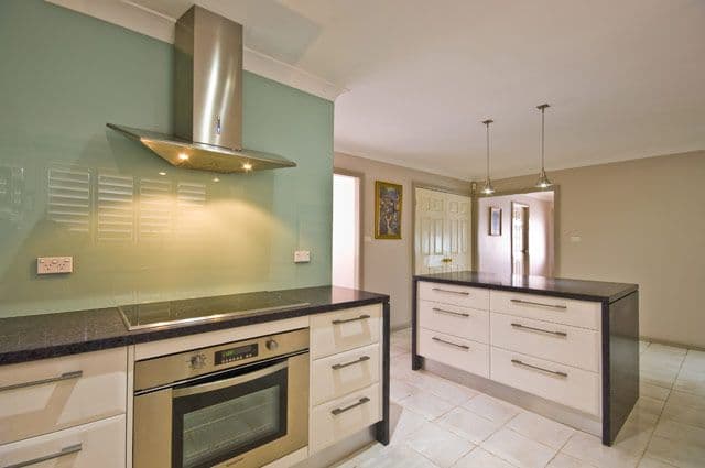 2  Borneo Court, BOSSLEY PARK NSW 2176, Bossley Park - Thumbnail 3