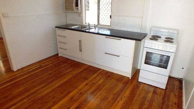 65 Kaboon Street, YELARBON QLD 4388, Yelarbon - Thumbnail 2