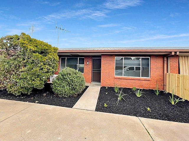 119-121 Mackellar Street, Benalla VIC 3672, Benalla - Image 1