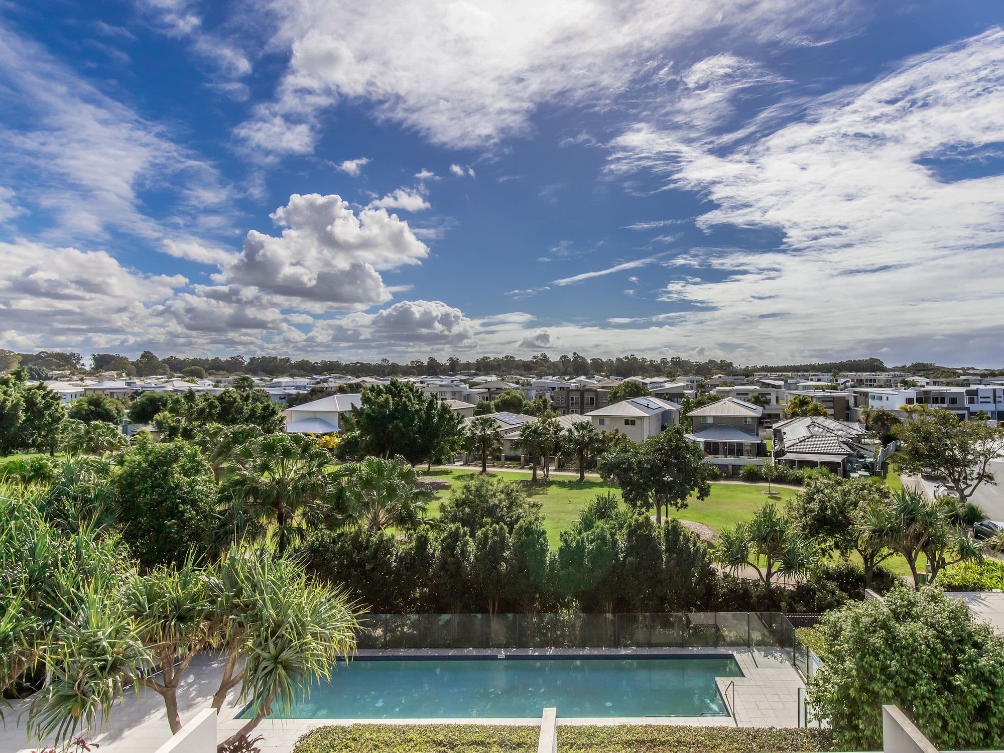 2 East Quay Drive, Biggera Waters QLD 4216, Biggera Waters - Thumbnail 2