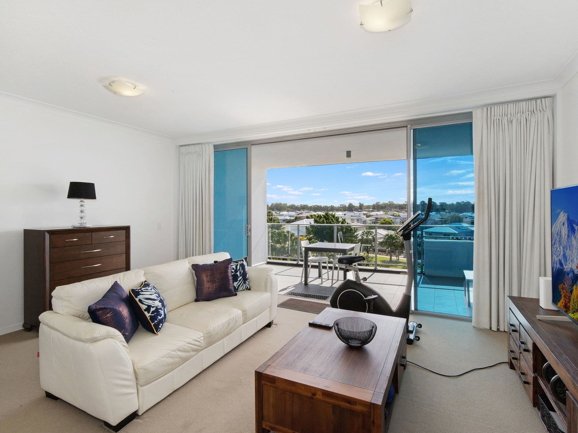 2 East Quay Drive, Biggera Waters QLD 4216, Biggera Waters - Thumbnail 4