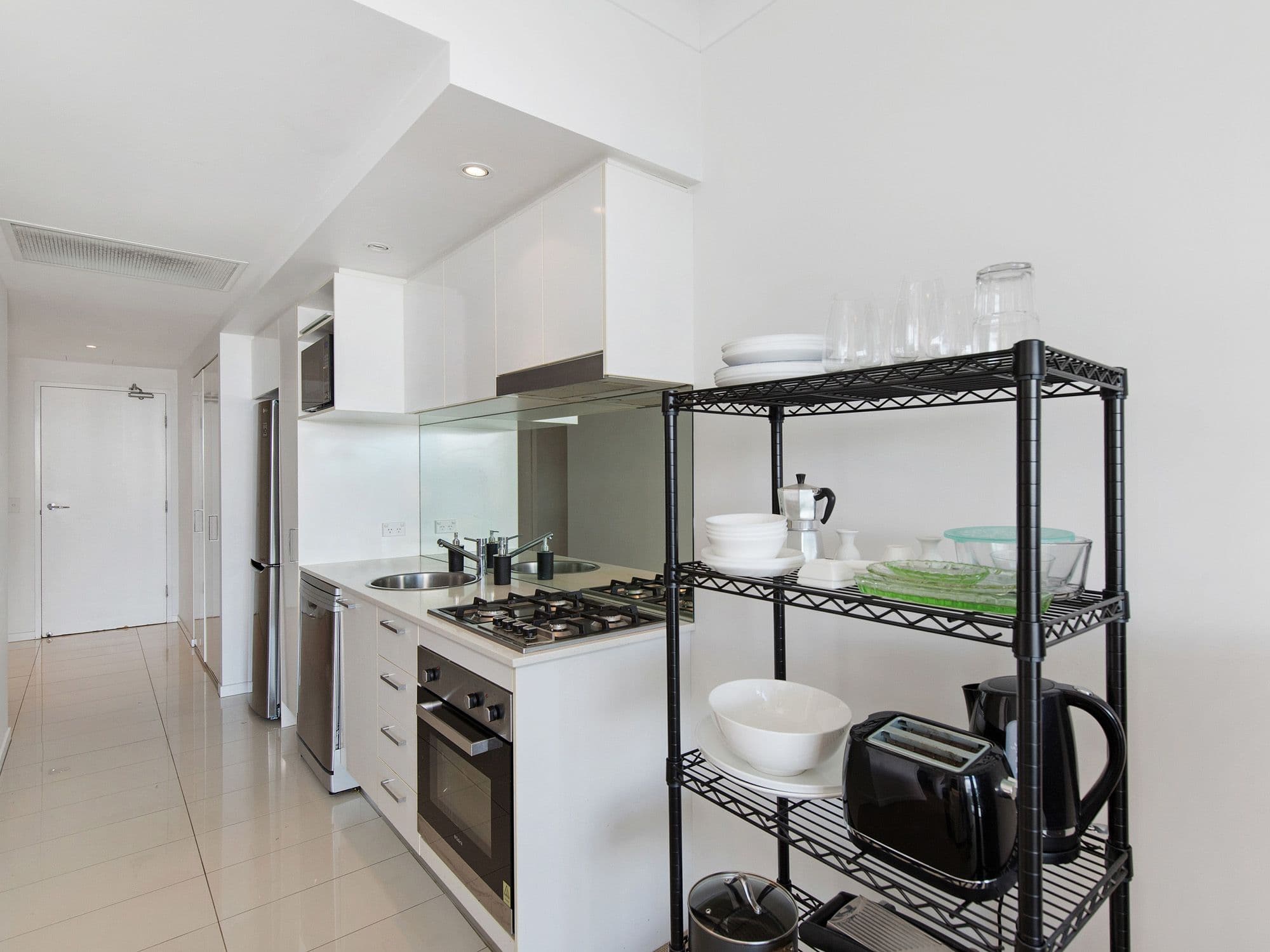 2 East Quay Drive, Biggera Waters QLD 4216, Biggera Waters - Thumbnail 8