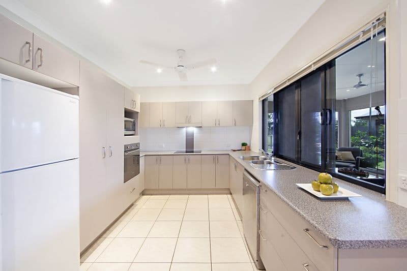 71 Springbrook Parade, IDALIA QLD 4811, Idalia - Thumbnail 3