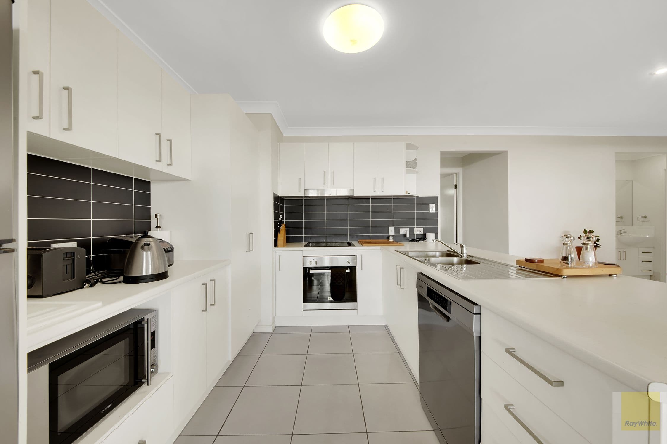 7 Shearwater Drive, Glen Eden QLD 4680, Glen Eden - Thumbnail 8