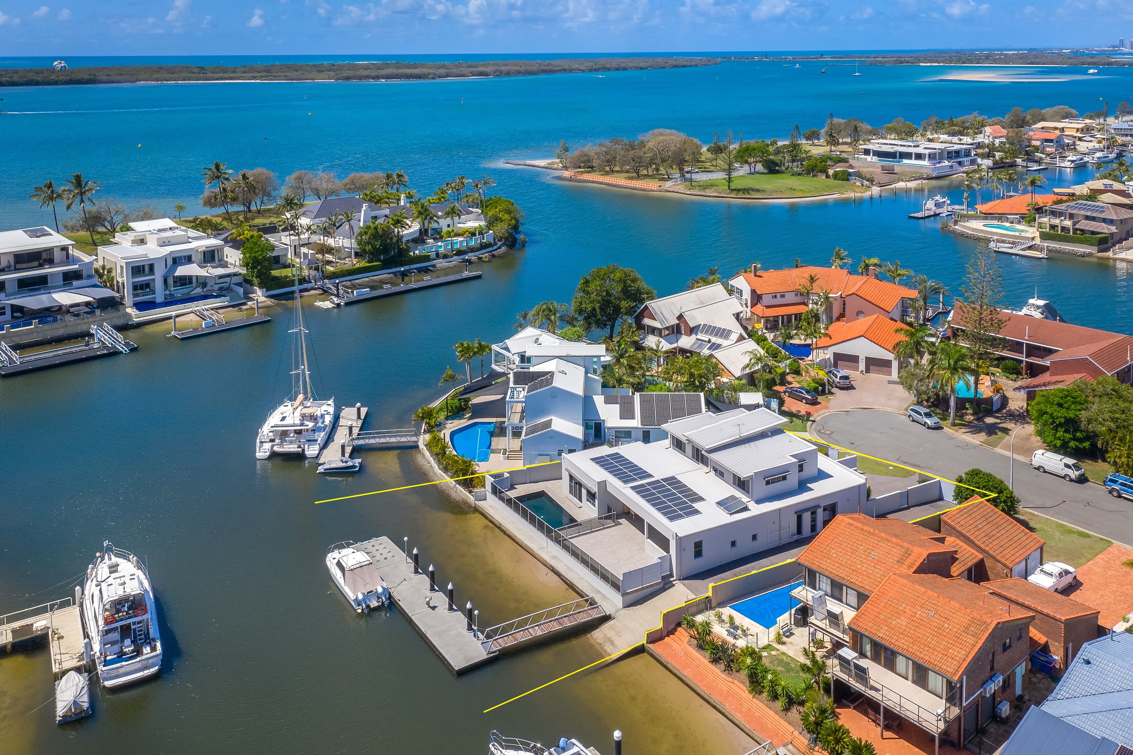 5 Markham Avenue, Runaway Bay QLD 4216, Runaway Bay - Thumbnail 2