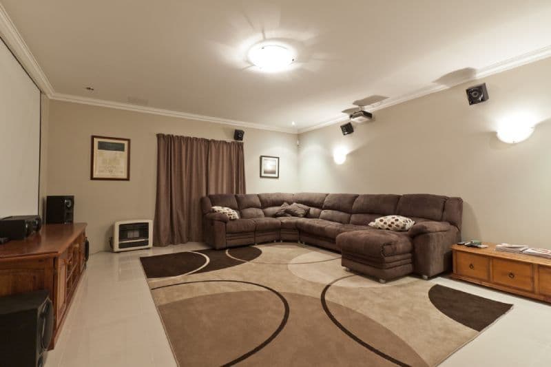 49 Excalibur Chase, WATTLE GROVE WA 6107, Wattle Grove - Thumbnail 3