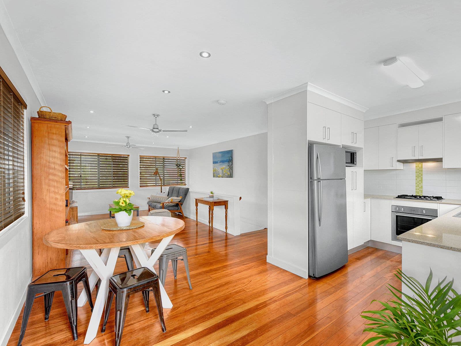 147 Kianawah Road, Wynnum West QLD 4178, Wynnum West - Image 1