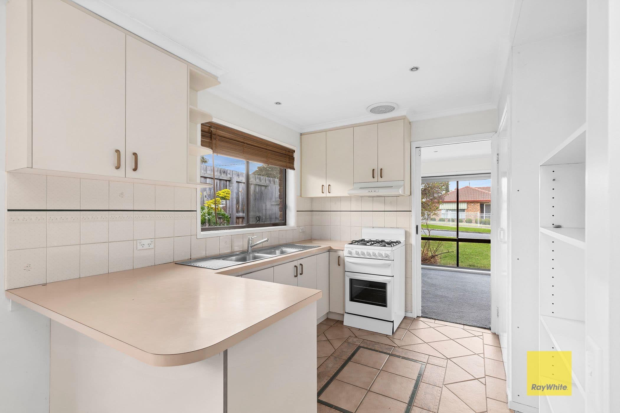 5 Seymour Close, Grovedale VIC 3216, Grovedale - Thumbnail 2