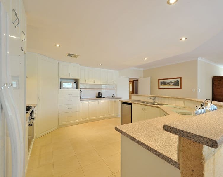 10 Coastal Retreat, WANNANUP WA 6210, Wannanup - Thumbnail 8
