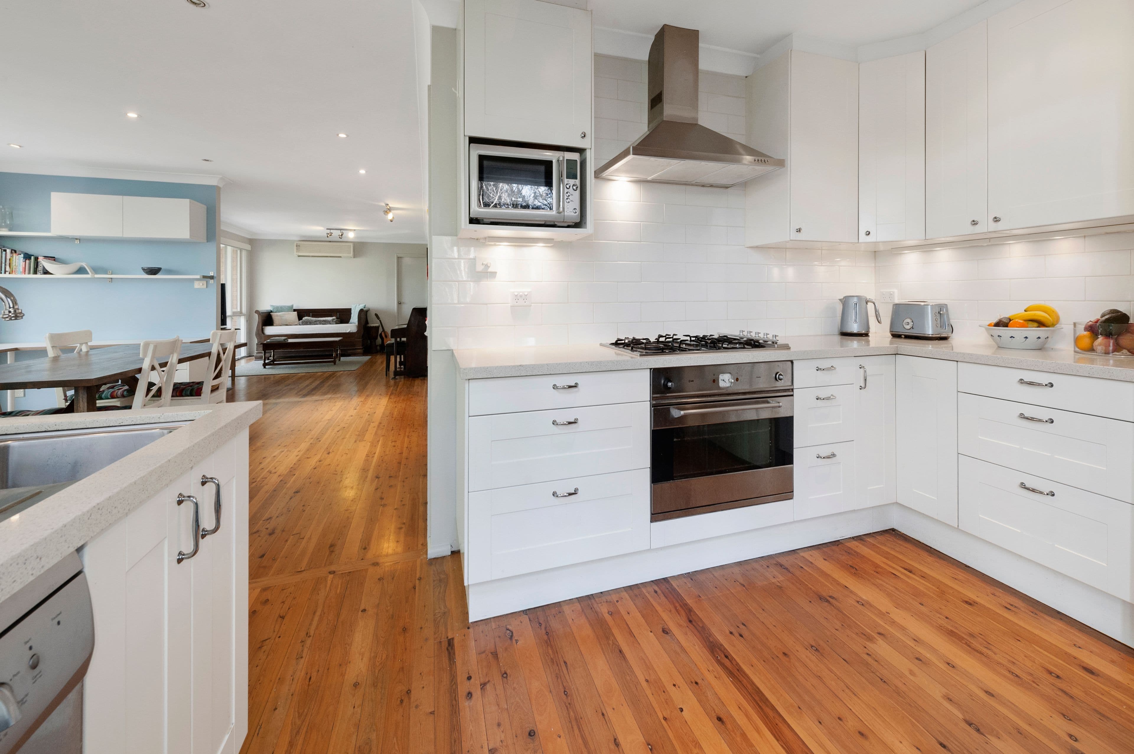 9 Paul Close, Hornsby Heights - Thumbnail 3